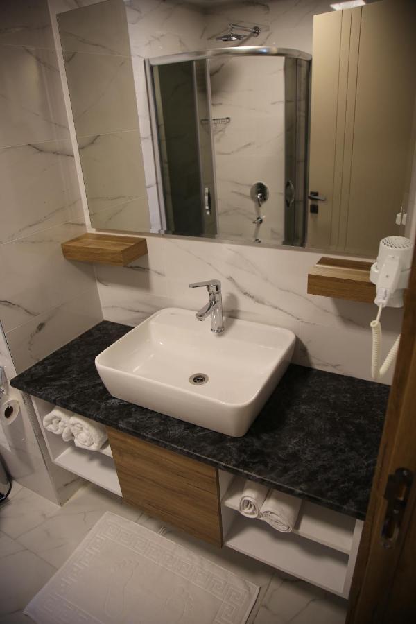 Golden World Suite Hotel Antalya Exterior photo